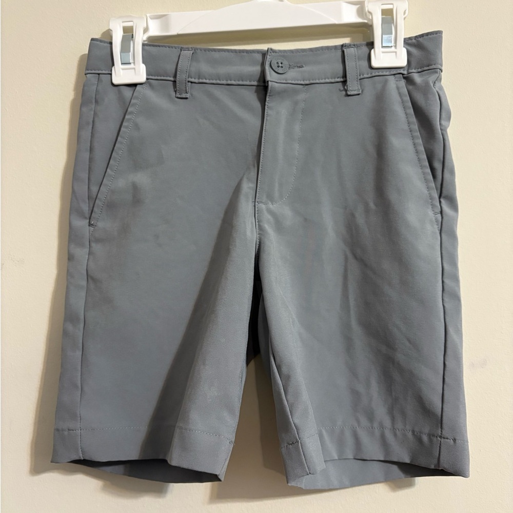 IZOD‎ boys Size Large (8) solid stretch performance golf shorts in gray